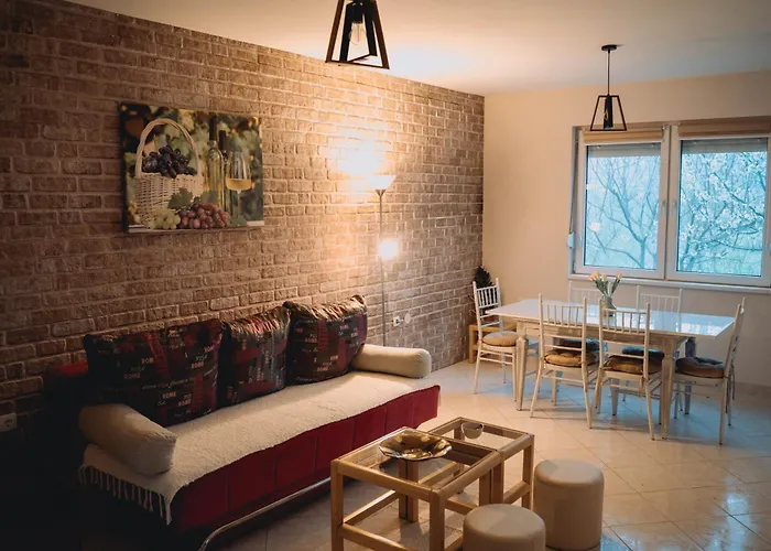 Hopovske Terase بيت للعطل *