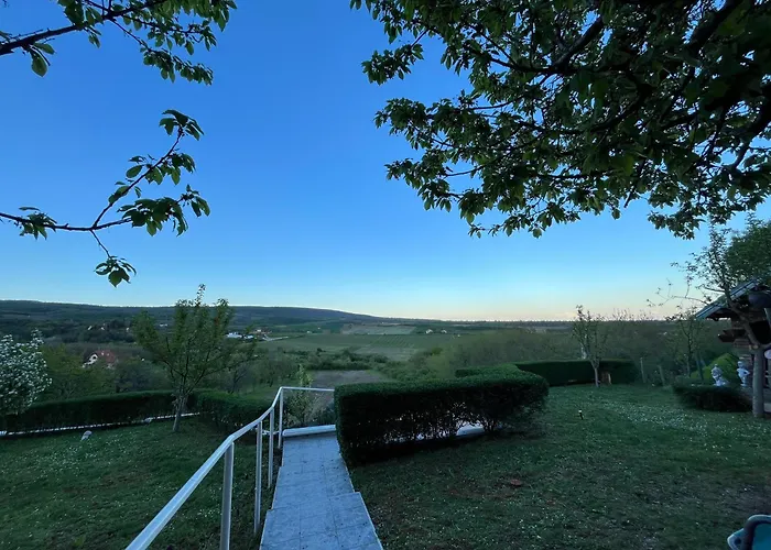 بيت للعطل Hopovske Terase