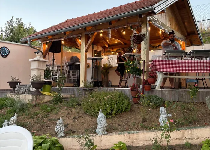 Hopovske Terase بيت للعطل *