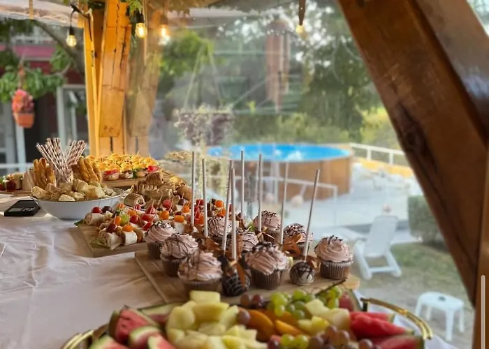 Hopovske Terase بيت للعطل *